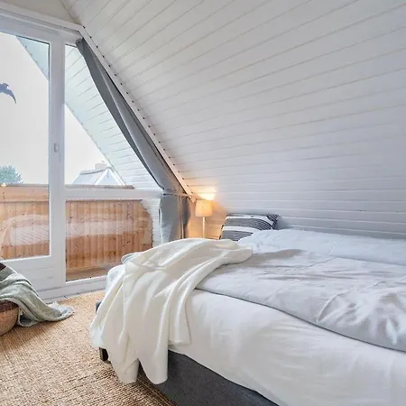 Am-hohen-ufer-reetdach-haus-nr-137-reetloft-1 Holiday home Grossenbrode