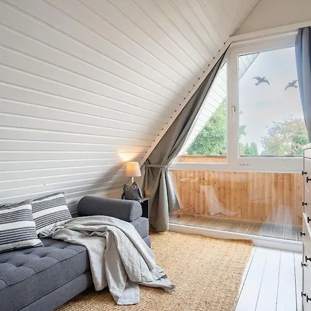 Am-hohen-ufer-reetdach-haus-nr-137-reetloft-1 Holiday home Grossenbrode